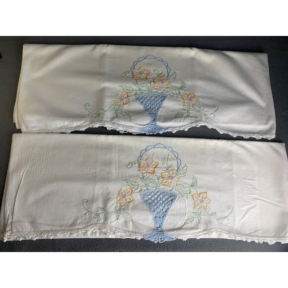 Vintage embroidered pillowcases set of 2 floral basket design white cotton lace - Picture 1 of 11